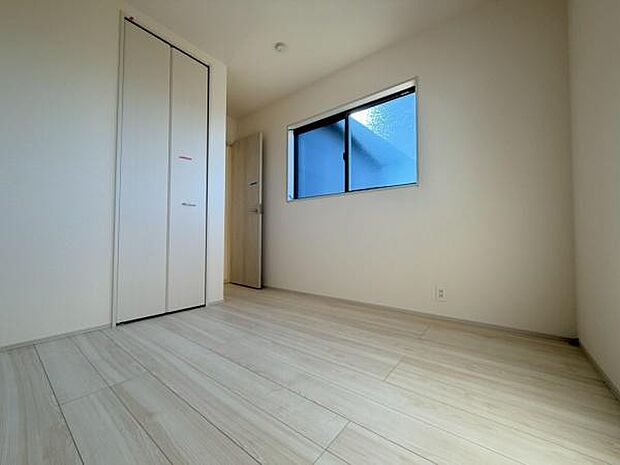 収納も付いた洋室でスッキリ！