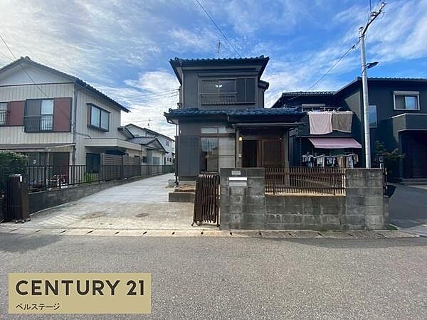 ゆとりある駐車スペースで来客時も安心
