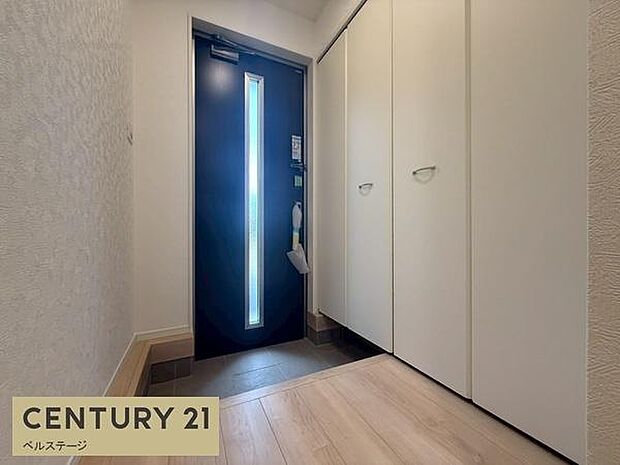 毎日お出かけしたくなる素敵な玄関!