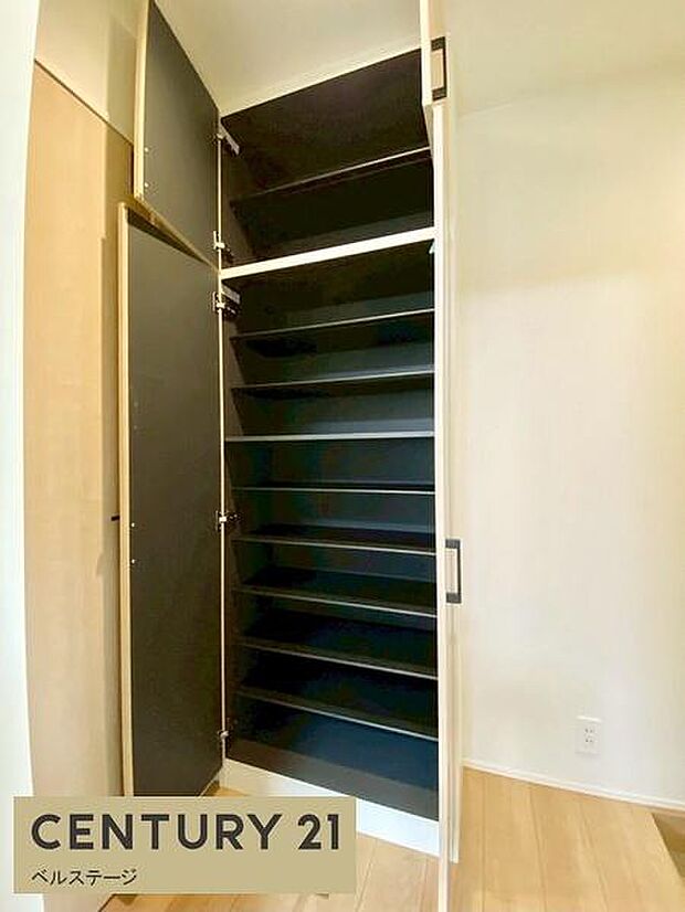 シューズもたくさん収納できます！