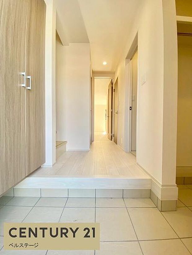 収納力のある玄関先は片付け上手