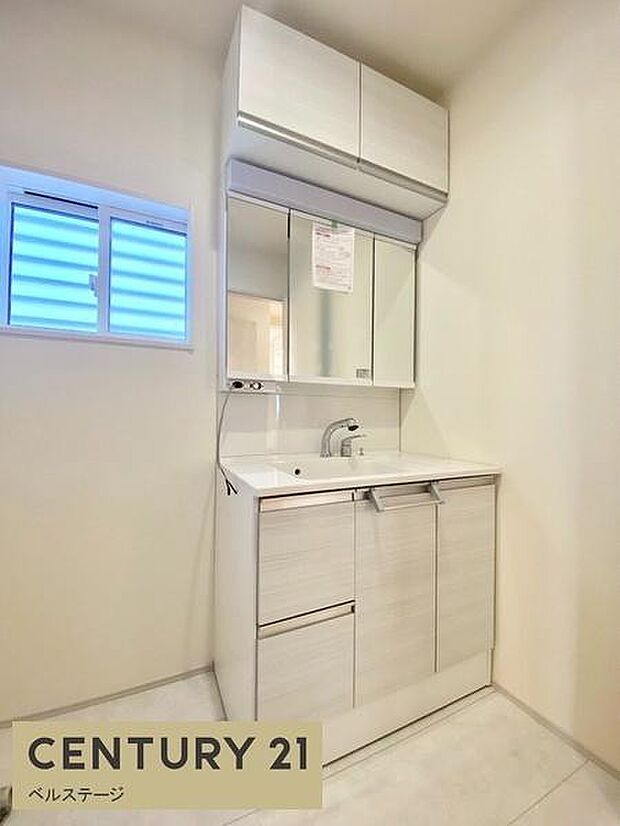 広々した清潔感のある洗面場！