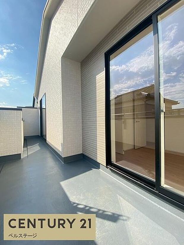 日当たり・通風良好なバルコニー！