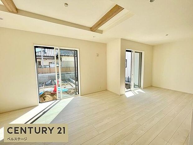 家族が自然と集まるくつろぎの空間