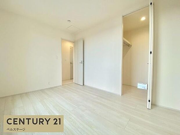 収納が付いた洋室でお部屋スッキリ