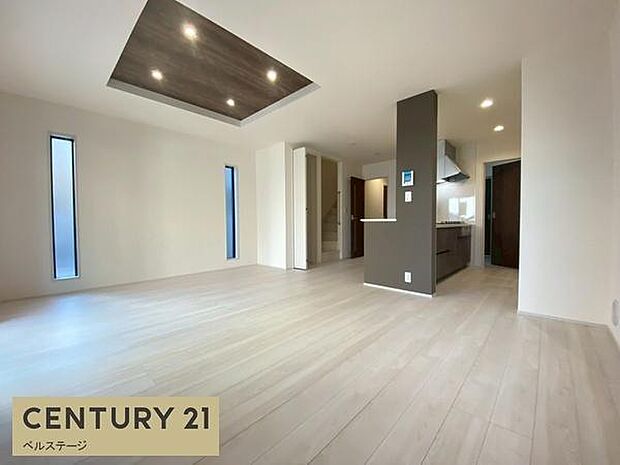 ゆったりくつろげる広々リビング!