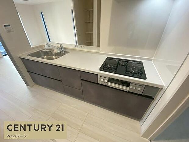 3口のコンロで料理タイムの気分がup!