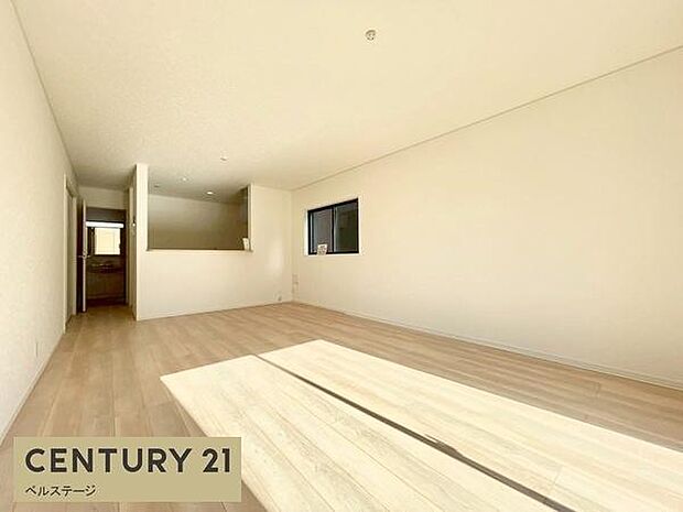 ゆったりくつろげる広々リビング！