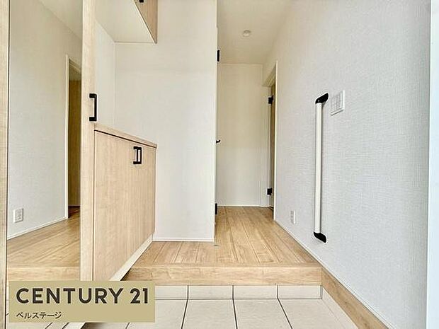 収納力のある玄関先は片付け上手