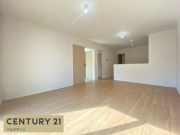 心地よい風が通り抜けるリビング！