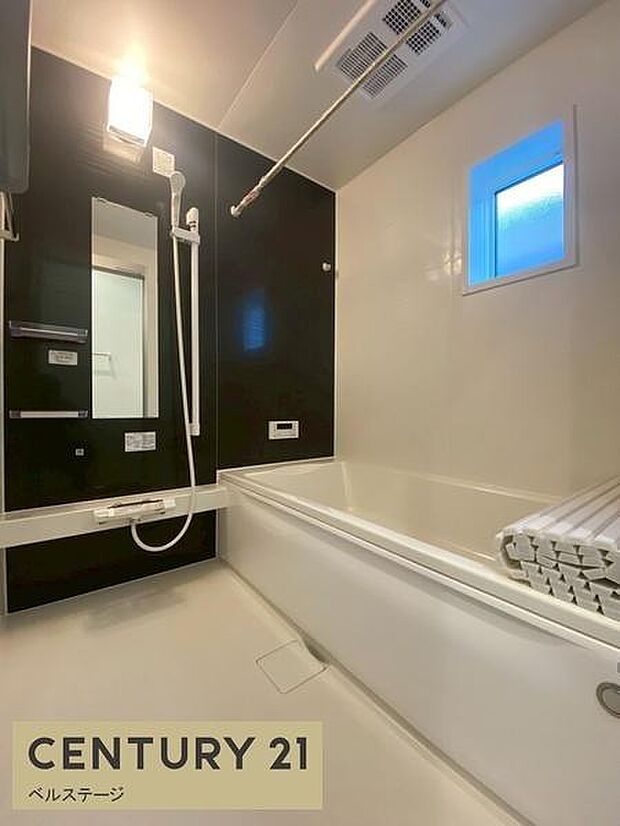 ゆったりバスルームで1日の疲れも癒せます