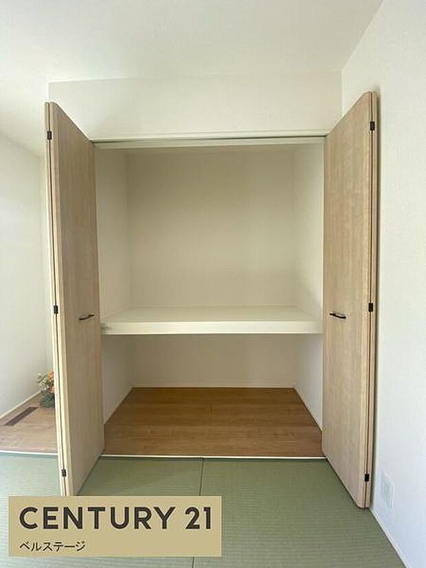 和室にも大容量収納があります