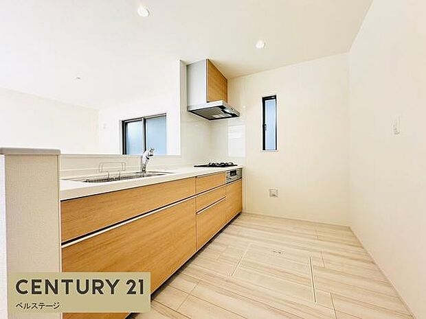 広く収納もたっぷりで料理も楽々！