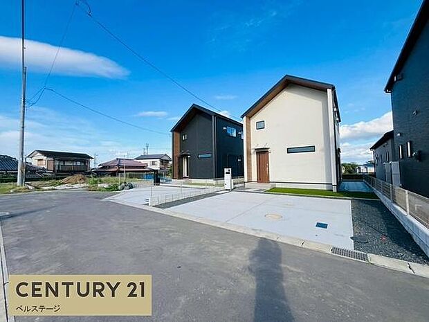 見通しの良い道路で、車の運転も安心です！