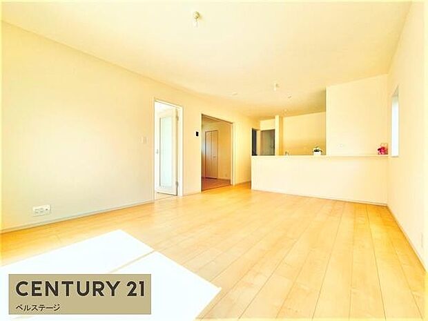 同仕様 ゆったりくつろげる広々リビング!