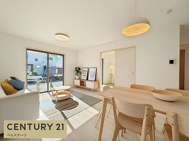 同仕様 開放感があり家族の会話も弾む空間