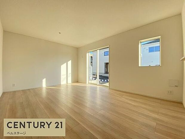 心地よい風が通り抜けるリビング！