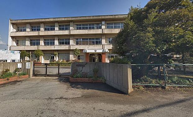 市原市立市原中学校まで582m