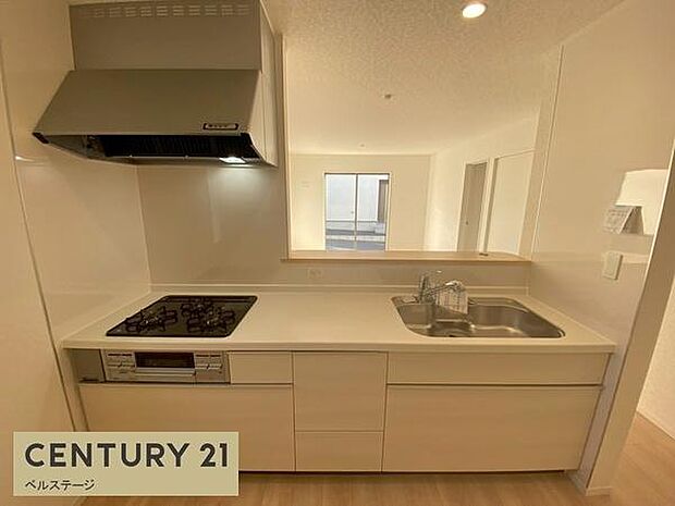 広く収納もたっぷりで料理も楽々！