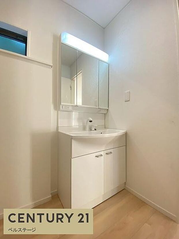 使いやすく清潔感を兼ね揃えた洗面空間