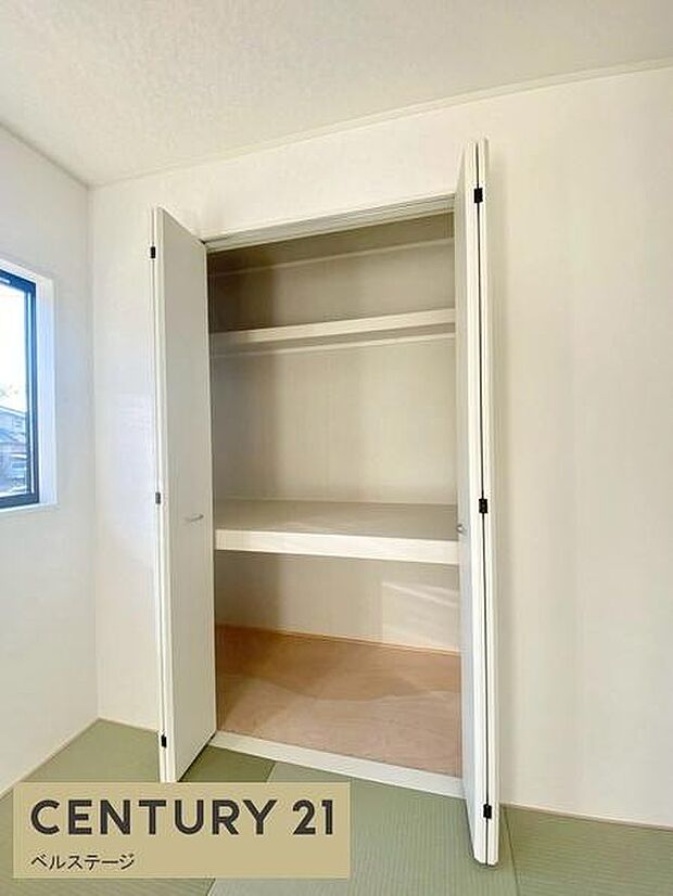 和室にも大容量収納があります