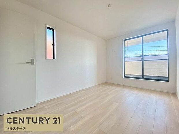 バルコニーからの出入りも楽々です！