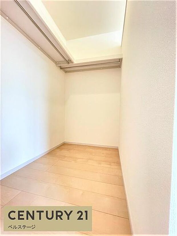 同仕様 大容量の収納は嬉しいですね!