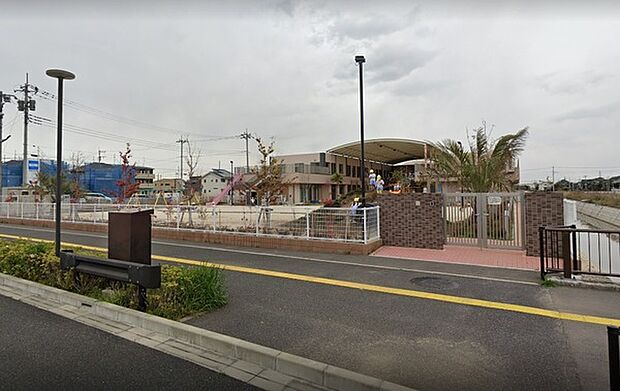 認定こども園まりんまで1592m