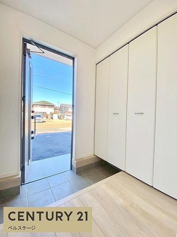 毎日お出かけしたくなる素敵な玄関！