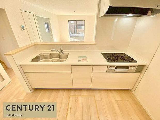 収納充実の快適キッチン！