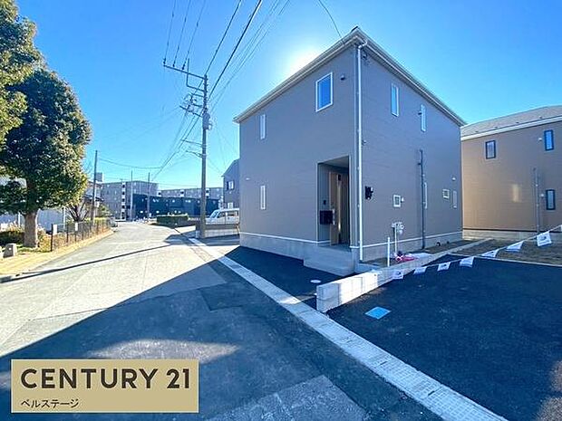 見通しの良い道路で、車の運転も安心です！