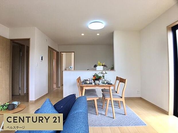 同仕様 優しい色合いでくつろげる空間!