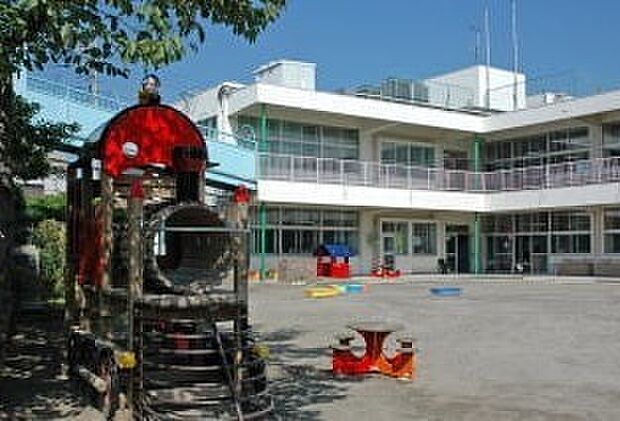 岩根みどり幼稚園まで799m