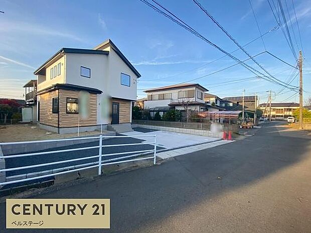 見通しの良い道路で、車の運転も安心です！