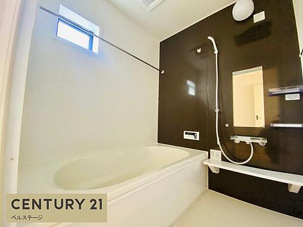 同仕様　ゆったり足を伸ばせるお風呂！