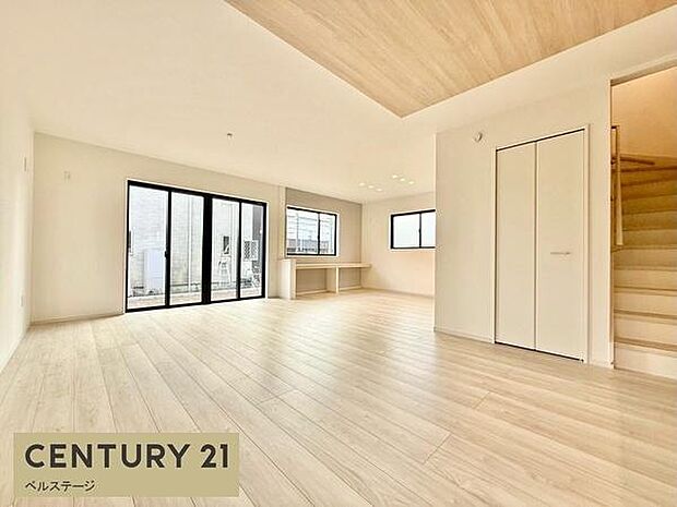 家族が自然に集まるぬくもりあふれるLDK