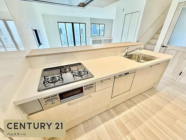 料理しながらリビング全体見渡せる!