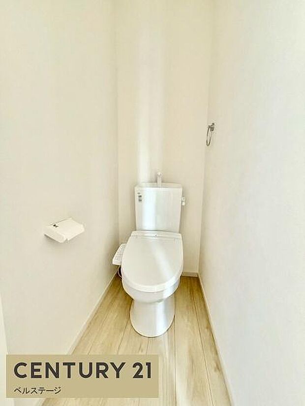 シンプルで落ち着きのあるトイレ!