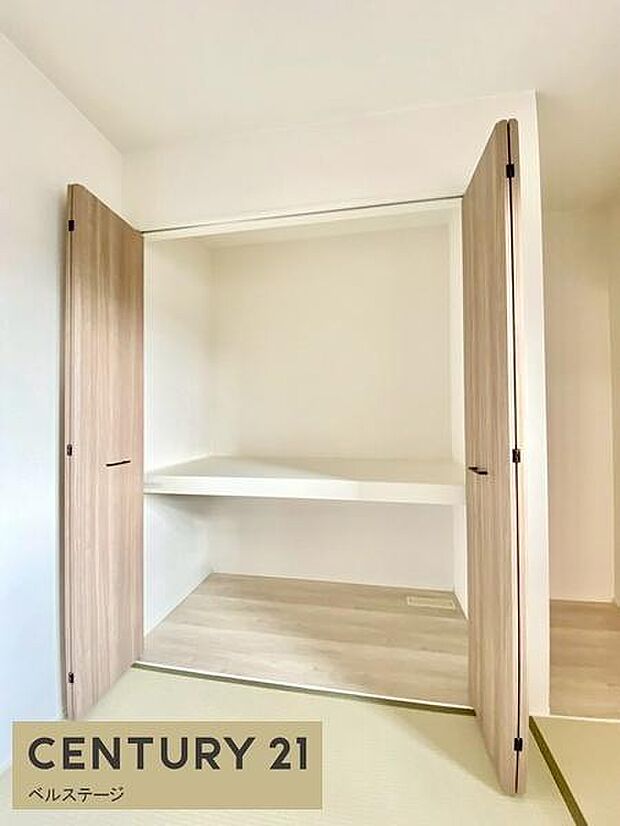 和室にも大容量収納があります