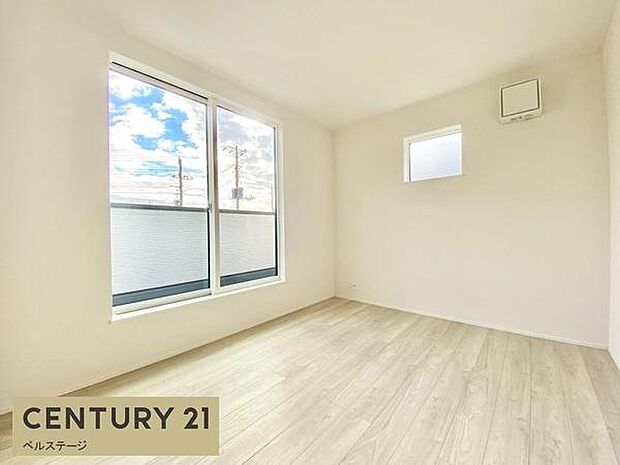 フローリングが綺麗な洋室です!