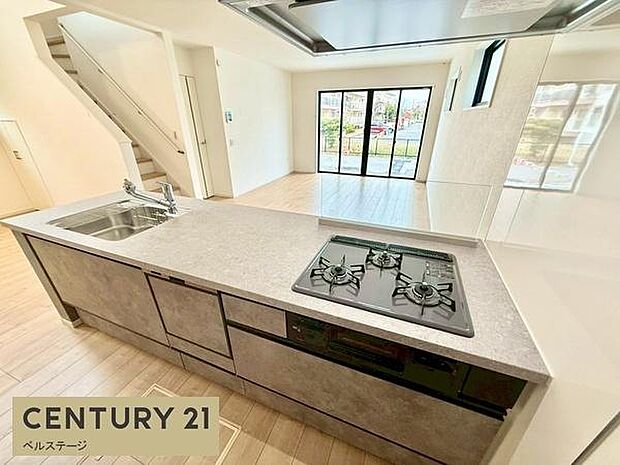 おしゃれなキッチンで気分が上がります!!