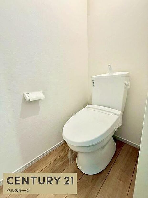 シンプルで落ち着きのあるトイレ!