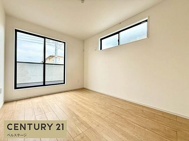 バルコニーからの出入りも楽々です!