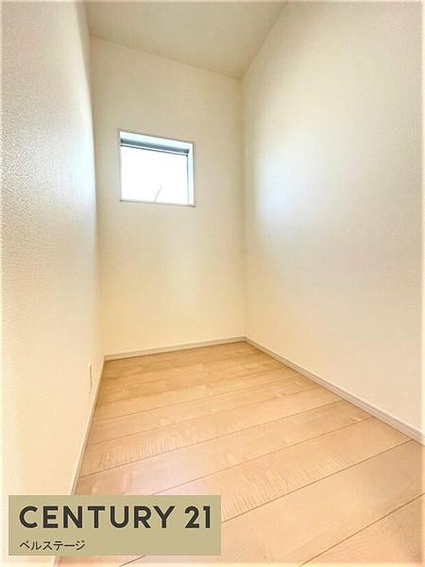 同仕様 大容量の収納は嬉しいですね!