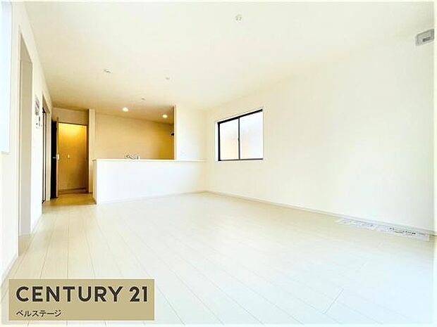 同仕様 ゆったりくつろげる広々リビング!