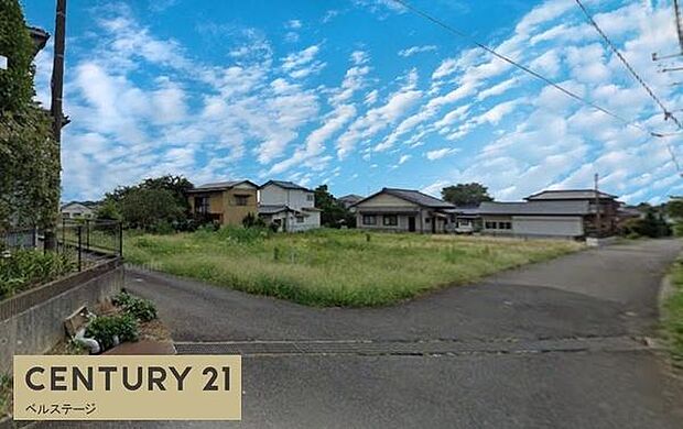 見通しの良い道路で、車の運転も安心です!