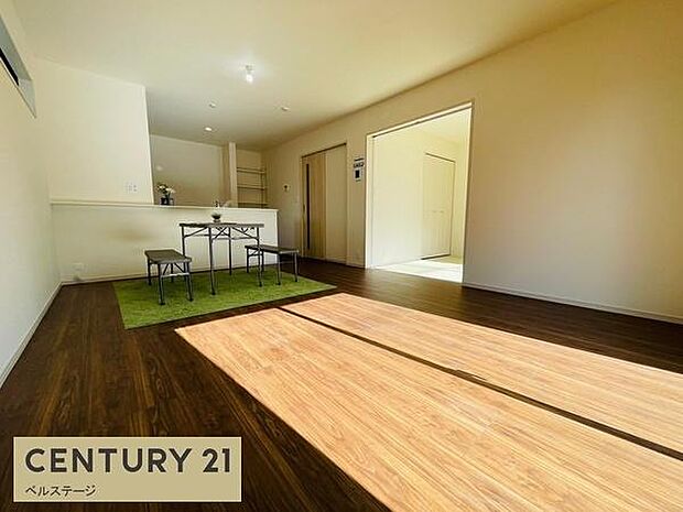 同仕様 開放感があり家族の会話も弾む空間