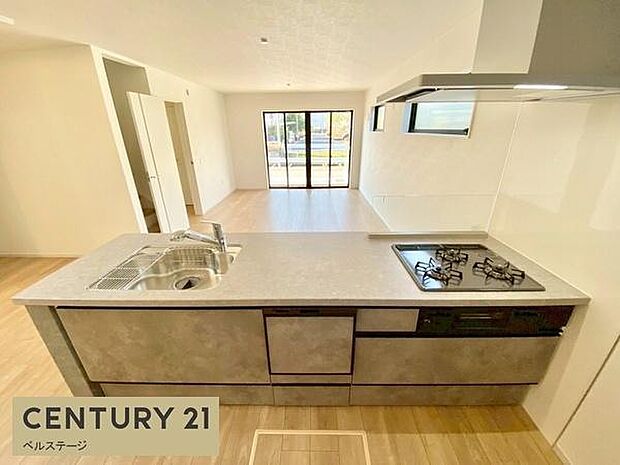 広いキッチンで楽しく料理ができます!