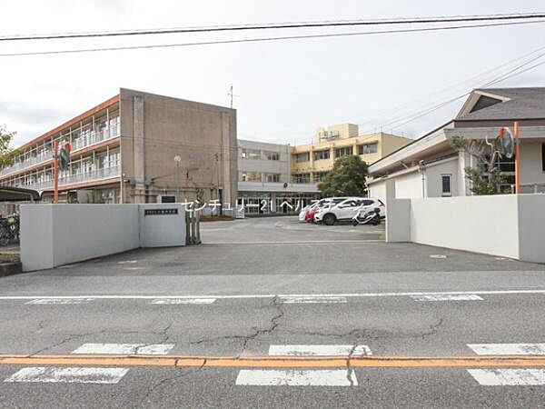 市原市立八幡中学校まで1920m