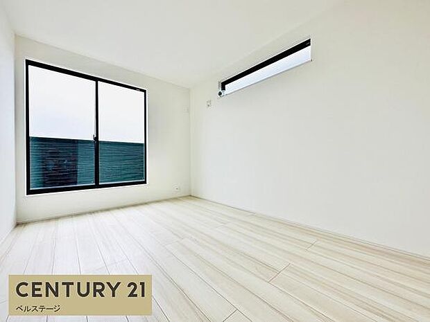 同仕様バルコニーからの出入りも楽々です!